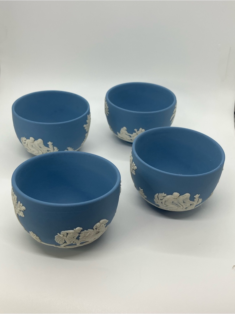 Vtg Wedgwood Blue Jasperware Set of 4 Small Round Open Pots Match Holders - Picture 4 of 13